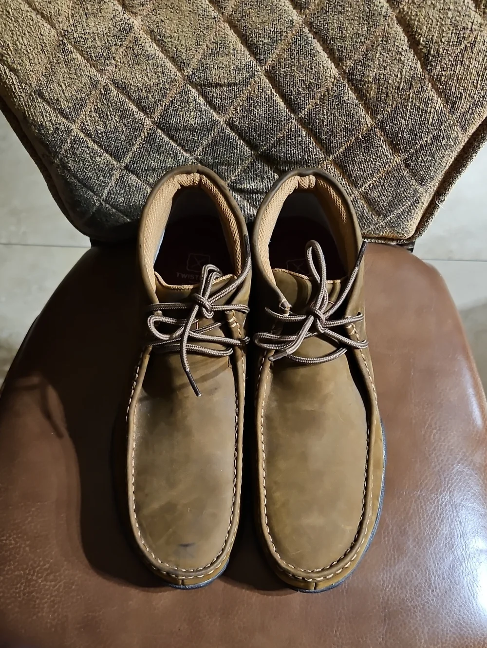 Twisted X here pair